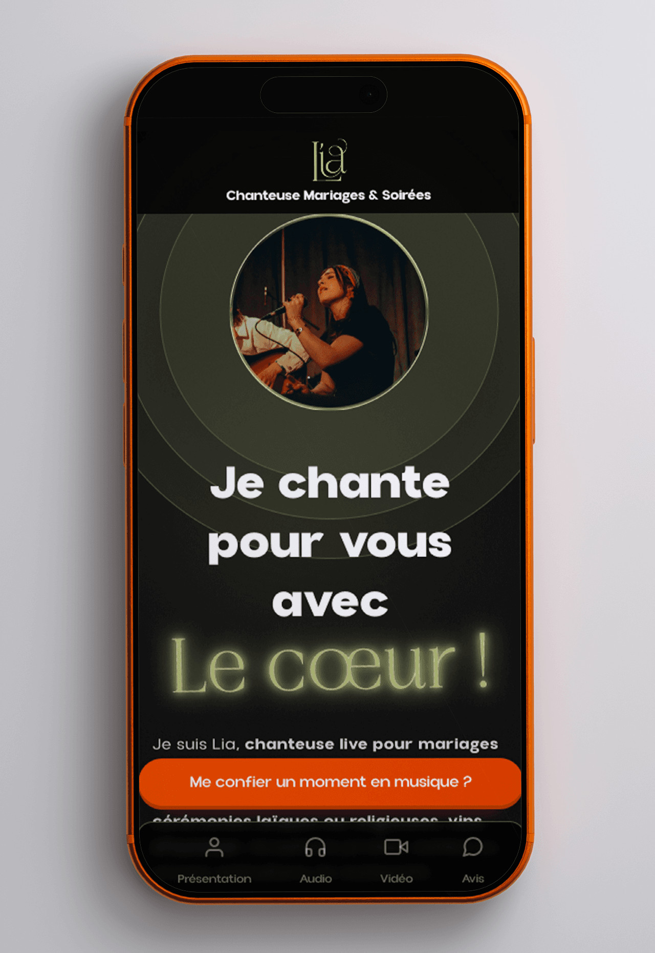 Singer
Website left visual